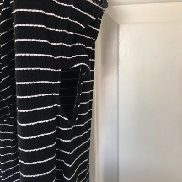 Express mock neck dress with cut outs - Picture 3 of 4